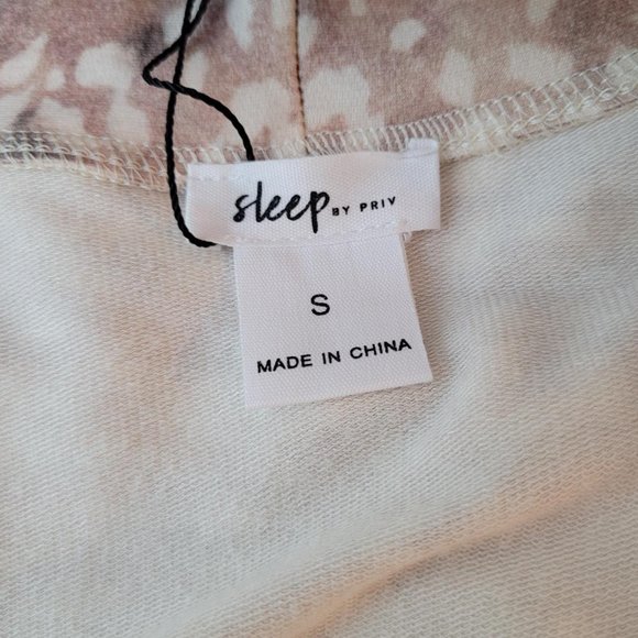 Priv Signature Robe in Leopard print. Size S. NWT - Picture 3 of 6